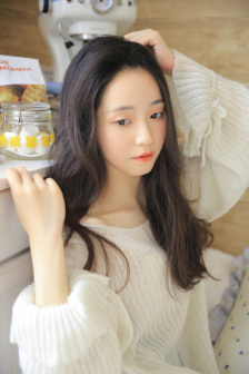 少女与狗
